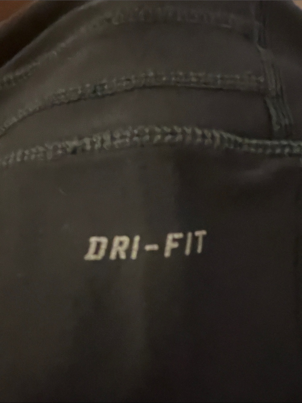 Nike Dri-Fit Capri Leggings- size Small, great condition - Picture 4 of 10